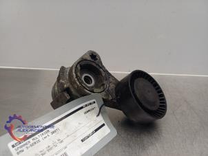 Spanrolle multiriem van een BMW 3 serie (E90) 325i 24V 2007