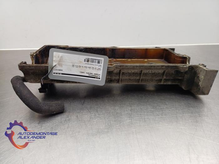 Gebrauchte Ventildeckel Hyundai Santa Fe I 2.7 V6 24V 4x4 Autom. Preis auf Anfrage angeboten von Alexander Autodemontage