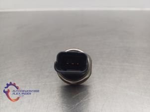 Usados Sensor de presión de combustible Peugeot 3008 I (0U/HU) 1.6 16V THP 155 Precio de solicitud ofrecido por Alexander Autodemontage