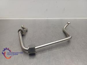 Usados Tubo de combustible BMW 1 serie (F21) 118i 1.6 16V Precio de solicitud ofrecido por Alexander Autodemontage