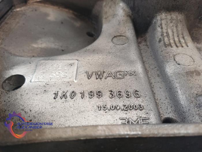 Underram från en Volkswagen Touran (1T1/T2) 1.9 TDI 105 Euro 3 2007