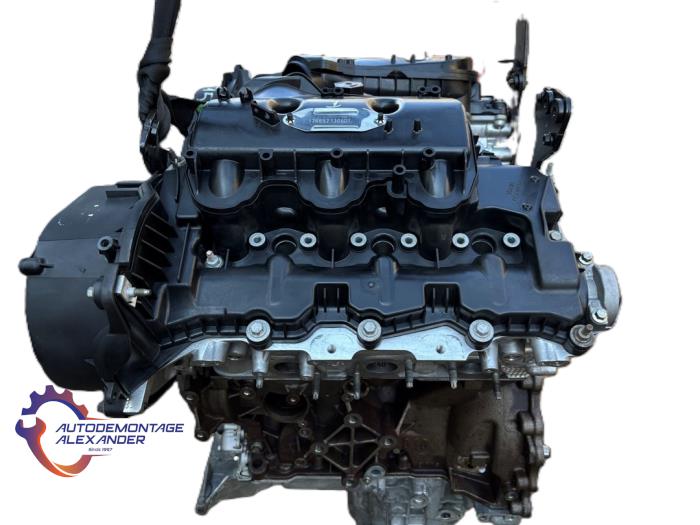 Engine from a Land Rover Range Rover IV (LG) 3.0 TDV6 24V 2025