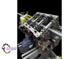 Engine from a Land Rover Range Rover IV (LG) 3.0 TDV6 24V 2025