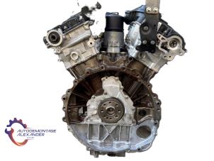 Engine from a Land Rover Range Rover IV (LG) 3.0 TDV6 24V 2025