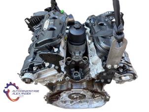 Engine from a Land Rover Range Rover IV (LG) 3.0 TDV6 24V 2025