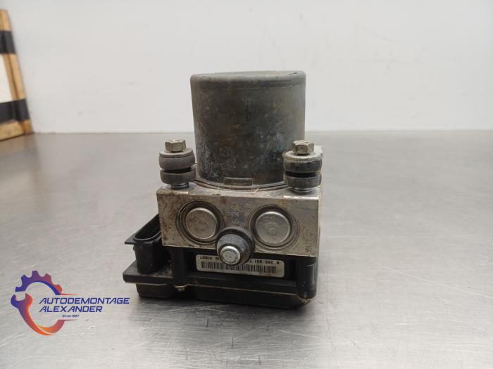 Used ABS pump Nissan Qashqai (J10) 1.5 dCi DPF Price € 199,99 Inclusive VAT offered by Alexander Autodemontage