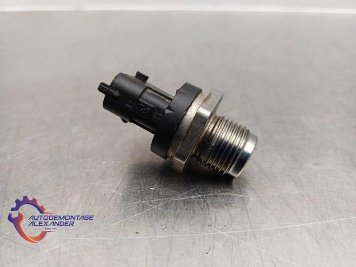 Usagé Capteur de pression carburant Opel Corsa D 1.3 CDTi 16V ecoFLEX Prix sur demande proposé par Alexander Autodemontage