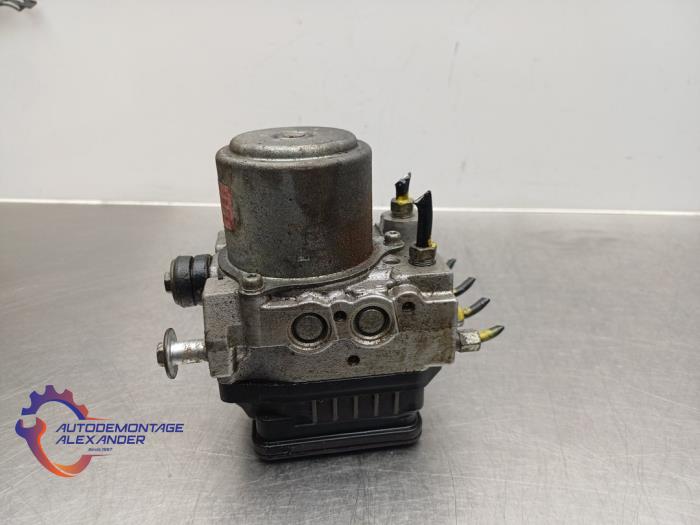 Begagnade ABS-pump Honda Civic (FA/FD) 1.3 Hybrid Pris € 79,99 Inklusive moms erbjuds av Alexander Autodemontage