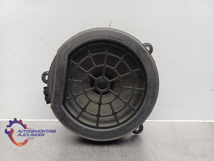 Używane Glosnik Mercedes CLK (C209) 2.6 240 V6 18V Cena € 14,95 Procedura marży oferowane przez Alexander Autodemontage