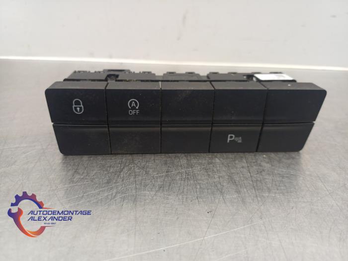 Usados Interruptor Skoda Octavia Combi (5EAC) 1.4 TSI 16V G-TEC Precio de solicitud ofrecido por Alexander Autodemontage