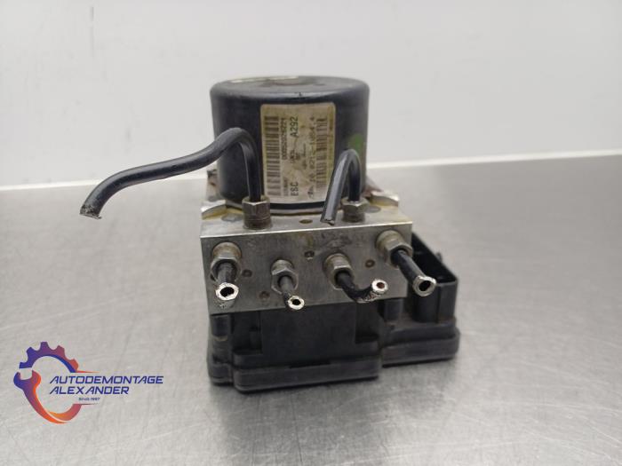 Usagé Bloc ABS Fiat Doblo Cargo (263) 1.3 MJ 16V DPF Euro 5 Prix € 249,99 Prix TTC proposé par Alexander Autodemontage