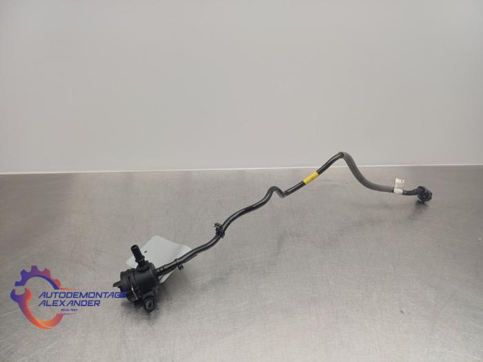 Usagé Conduit de carburant Ford Transit Custom 2.0 TDCi 16V Eco Blue 170 Prix sur demande proposé par Alexander Autodemontage