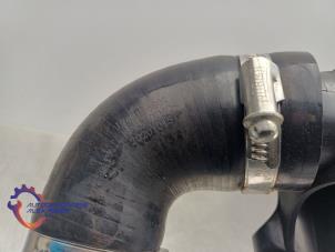 Intercooler Rohr van een Renault Master III (FV) 2.3 dCi 165 16V FWD 2019