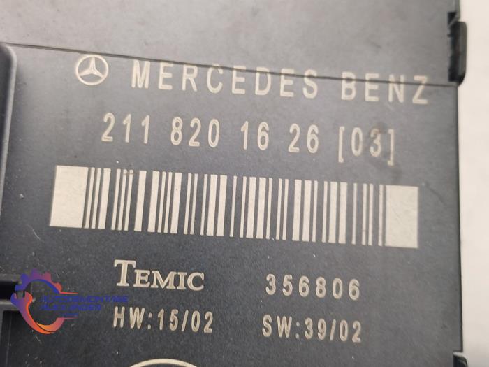 Central door locking module Mercedes E 2.2 E-220 CDI 16V - 211820162603 ...