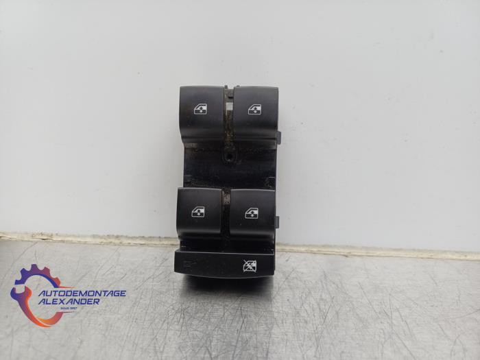 Usados Interruptor de ventanilla eléctrica Opel Astra K 1.6 CDTI 110 16V Precio de solicitud ofrecido por Alexander Autodemontage