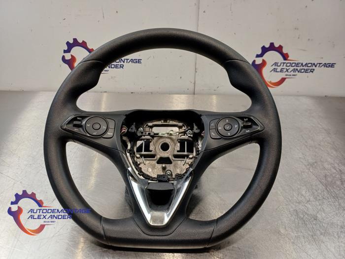 Begagnade Ratt Opel Corsa F (UB/UH/UP) 1.2 12V 75 Pris € 120,00 Inklusive moms erbjuds av Alexander Autodemontage