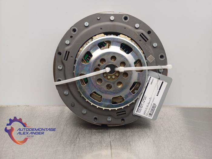 Used Clutch kit (complete) Toyota RAV4 (A4) 2.5 Hybrid 16V VVT-i 4x4 Price on request offered by Alexander Autodemontage