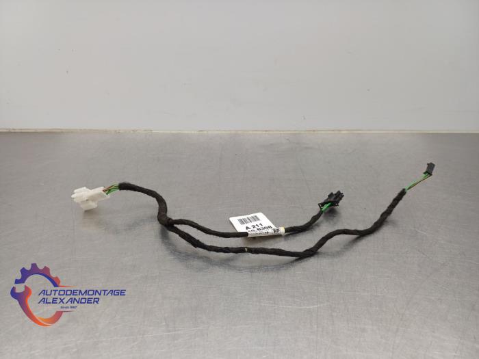 Begagnade Kablage Mercedes E (W211) 2.2 E-200 CDI 16V Pris på förfrågan erbjuds av Alexander Autodemontage