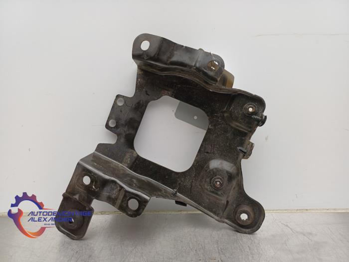 Begagnade Batterilåda Ford Transit Connect (PJ2) 1.5 TDCi Pris på förfrågan erbjuds av Alexander Autodemontage