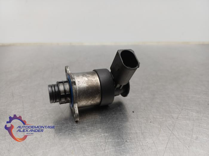 Usagé Limiteur de pression carburant Volkswagen Caddy III (2KA,2KH,2CA,2CH) 1.6 TDI 16V Prix € 80,00 Règlement à la marge proposé par Alexander Autodemontage