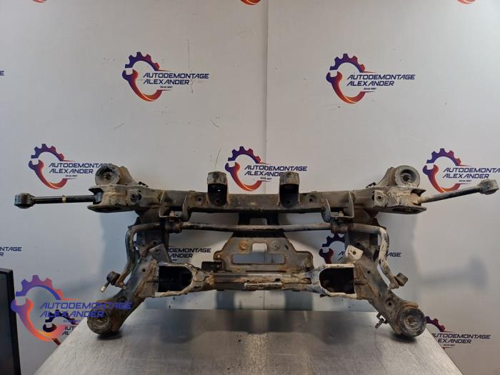Used Subframe Kia Sorento III (UM) 2.2 CRDi 16V VGT 4x4 Price on request offered by Alexander Autodemontage