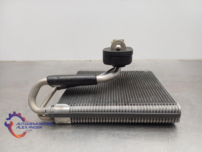 Usagé Radiateur clim Volkswagen Golf VII (AUA) 2.0 TDI 16V Prix sur demande proposé par Alexander Autodemontage