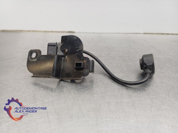Usados Sensor de golpeteo Kia Rio III (UB) 1.1 CRDi VGT 12V Precio de solicitud ofrecido por Alexander Autodemontage
