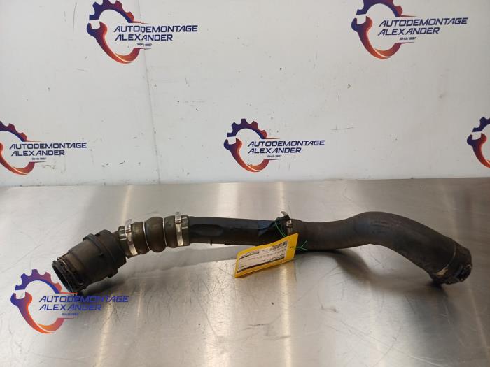 Gebrauchte Intercooler Schlauch Renault Megane III Grandtour (KZ) 1.5 dCi 110 Preis € 149,99 Mit Mehrwertsteuer angeboten von Alexander Autodemontage
