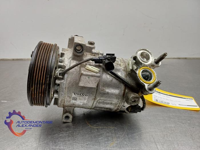 Usagé Pompe clim Volvo XC40 (XZ) 1.5 T3 12V Prix € 149,99 Prix TTC proposé par Alexander Autodemontage