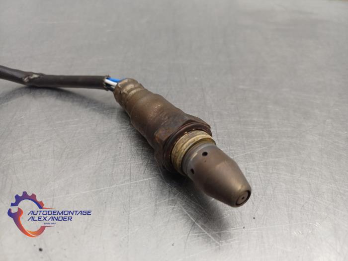 Lambda probe from a Toyota Yaris III (P13) 1.5 16V Dual VVT-iE 2018