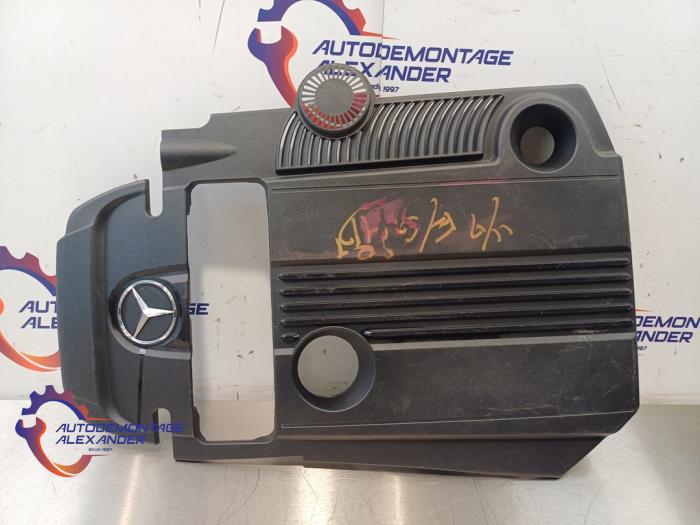 Used Engine cover Mercedes C (W204) 3.0 C-320 CDI V6 24V Price € 59,99 Inclusive VAT offered by Alexander Autodemontage
