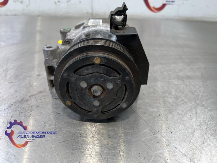 Usagé Compresseur de clim Fiat Panda (312) 0.9 TwinAir 65 Prix € 69,99 Prix TTC proposé par Alexander Autodemontage