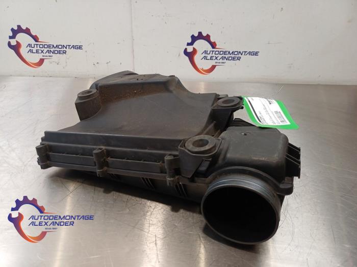 Gebrauchte Luftfiltergehäuse BMW 5 serie Gran Turismo (F07) 535i 24V TwinPower Turbo Preis auf Anfrage angeboten von Alexander Autodemontage