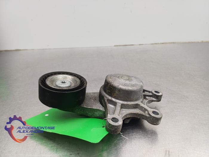 Usados Rodillo tensor correa múltiple BMW X5 (F15) xDrive 40e 2.0 Precio € 40,00 IVA incluido ofrecido por Alexander Autodemontage