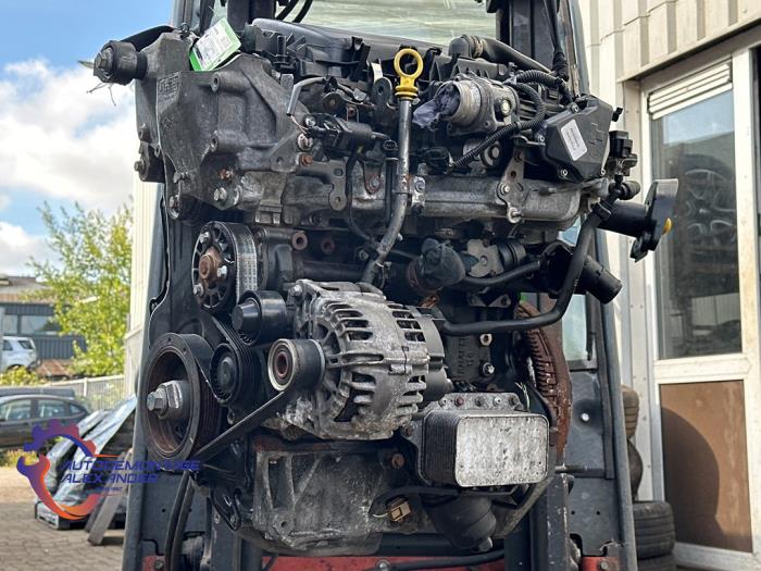 Używane Silnik Opel Vivaro Combi 1.6 CDTI 115 Cena € 2.500,00 Procedura marży oferowane przez Alexander Autodemontage