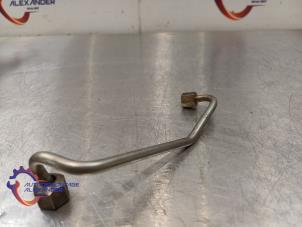 Usados Tubo de combustible BMW 1 serie (F21) 116i 1.6 16V Precio de solicitud ofrecido por Alexander Autodemontage