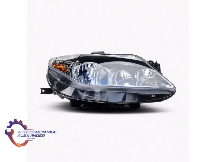 Nowe Reflektor prawy Seat Ibiza Cena € 99,99 Z VAT oferowane przez Alexander Autodemontage