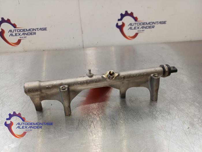 Système d'injection BMW 3 serie Touring (F31), 2012 / 2019 318i 1.5 TwinPower Turbo 12V, Combi, Essence, 1.499cc, 100kW (136pk), FWD, B38B15A, 2015-07 / 2019-06, 8K11; 8K12 (Occasion)