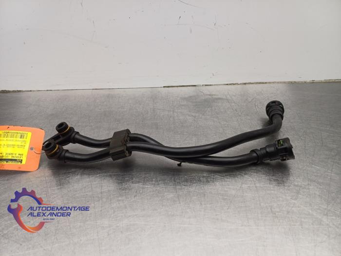 Usagé Conduit (divers) BMW 3 serie Touring (F31) 318i 1.5 TwinPower Turbo 12V Prix sur demande proposé par Alexander Autodemontage