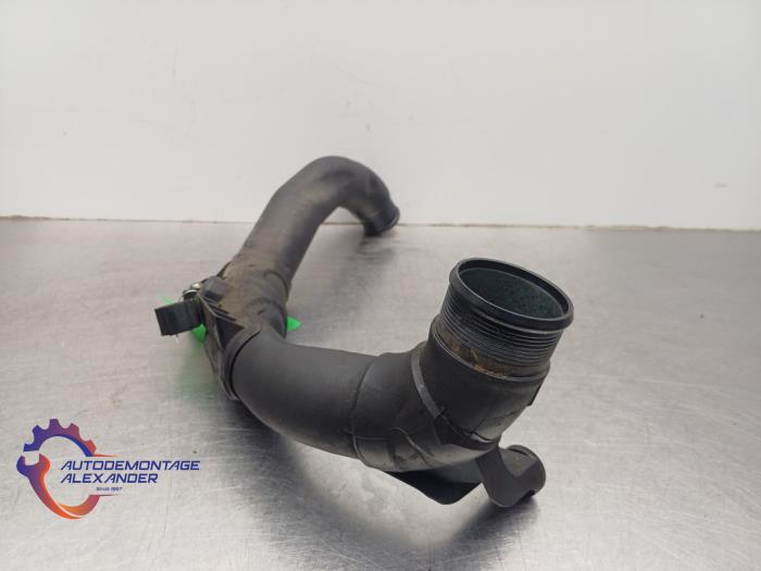 Intercooler Rohr van een Fiat Tipo (356S) 1.3 D 16V Multijet 2018