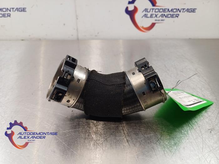 Gebrauchte Intercooler Schlauch BMW 5 serie (F10) 535d 24V Preis auf Anfrage angeboten von Alexander Autodemontage