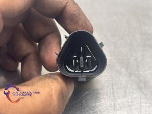 Kühler Temperatursensor van een Seat Ibiza ST (6J8) 1.2 12V 2013
