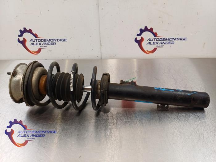 Begagnade Stötdämpare, höger fram BMW 1 serie (E87/87N) 120i 16V Pris på förfrågan erbjuds av Alexander Autodemontage