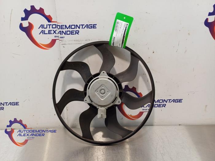 Gebrauchte Kühlrippe Nissan Micra (K14) 1.0 12V Preis € 50,00 Mit Mehrwertsteuer angeboten von Alexander Autodemontage