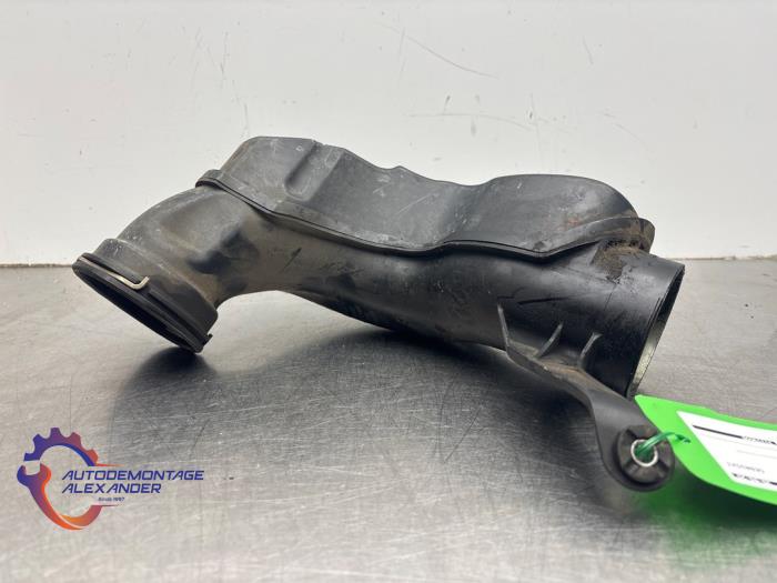 Gebrauchte Intercooler Rohr Volvo V60 I (FW/GW) 2.0 D2 16V Preis € 30,00 Mit Mehrwertsteuer angeboten von Alexander Autodemontage