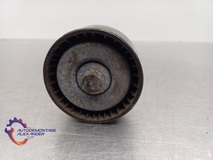 Usados Rodillo correa múltiple Opel Corsa F (UB/UH/UP) 1.2 12V 75 Precio de solicitud ofrecido por Alexander Autodemontage