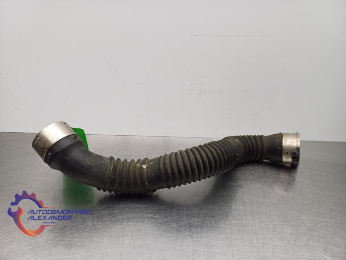 Gebrauchte Intercooler Rohr Mercedes A (W176) 1.5 A-180 CDI, A-180d 16V Preis € 24,99 Mit Mehrwertsteuer angeboten von Alexander Autodemontage