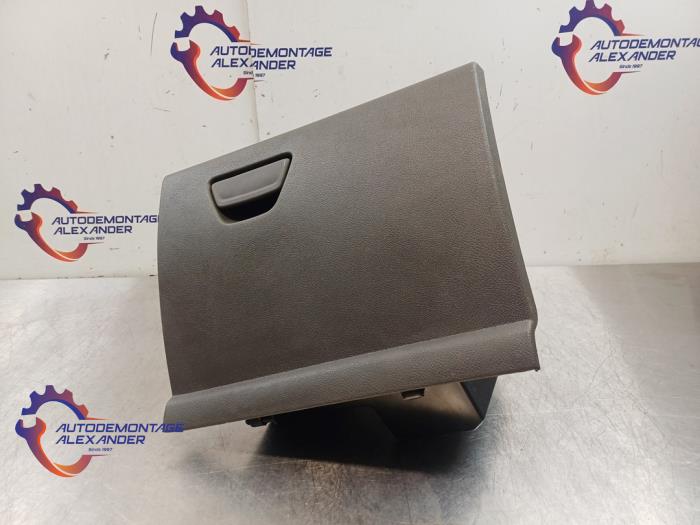 Ford Transit Connect Boîtes à gants stock | ProxyParts.fr