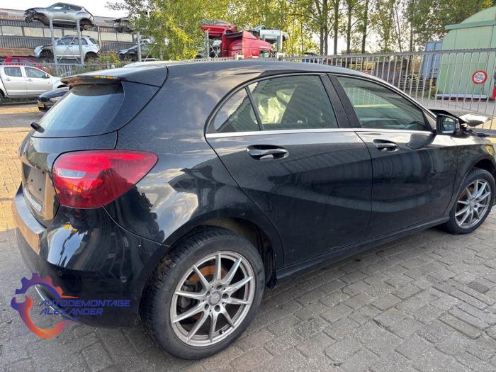 Getriebe van een Mercedes-Benz A (W176) 1.5 A-180 CDI, A-180d 16V 2016