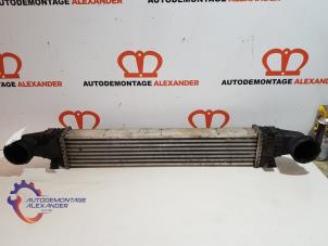 Begagnade Laddluftkylare Mercedes E (W211) 3.2 E-320 CDI 24V Pris € 30,00 Marginaltabell erbjuds av Alexander Autodemontage